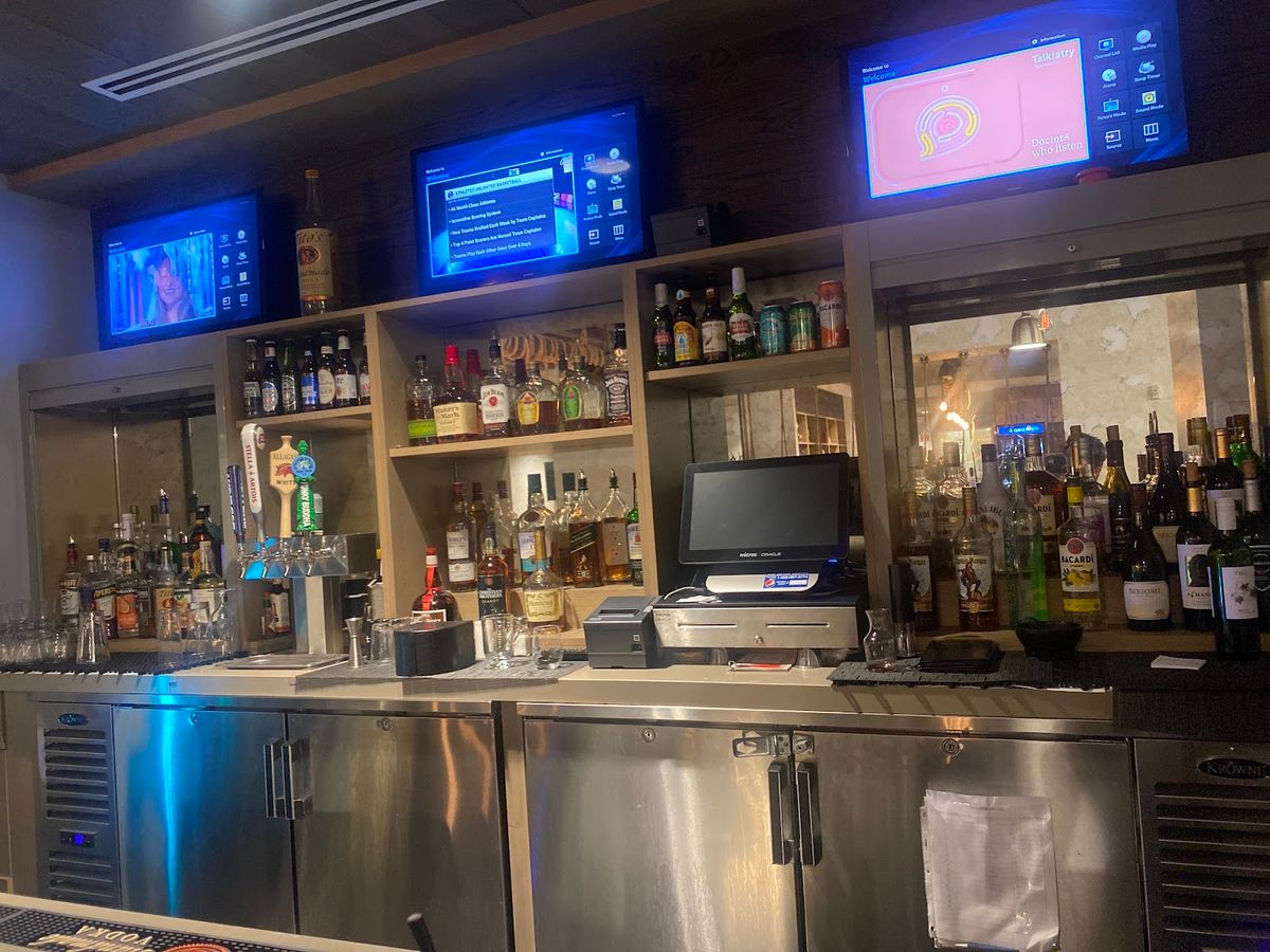 Photo of 1800 Bistro & Bar