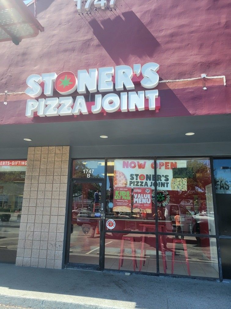Photo of Stoner's Pizza Joint