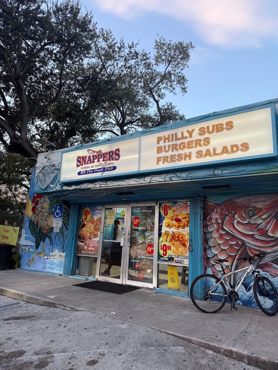 Photo of Snappers Fish And Chicken Broward Blvd
